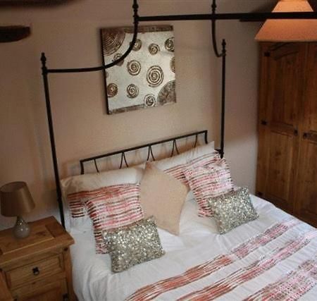 Robertsbridge Retreat At Cornhill Self Catering Apartments Bilik gambar