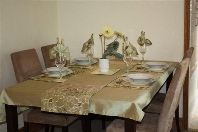 Robertsbridge Retreat At Cornhill Self Catering Apartments Bilik gambar